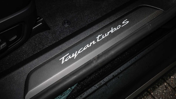 Used Porsche Taycan 2025 for sale - 75661245: Photo 15