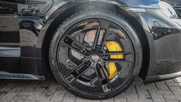 Used Porsche Taycan 2025 for sale - 75661245: Photo 8