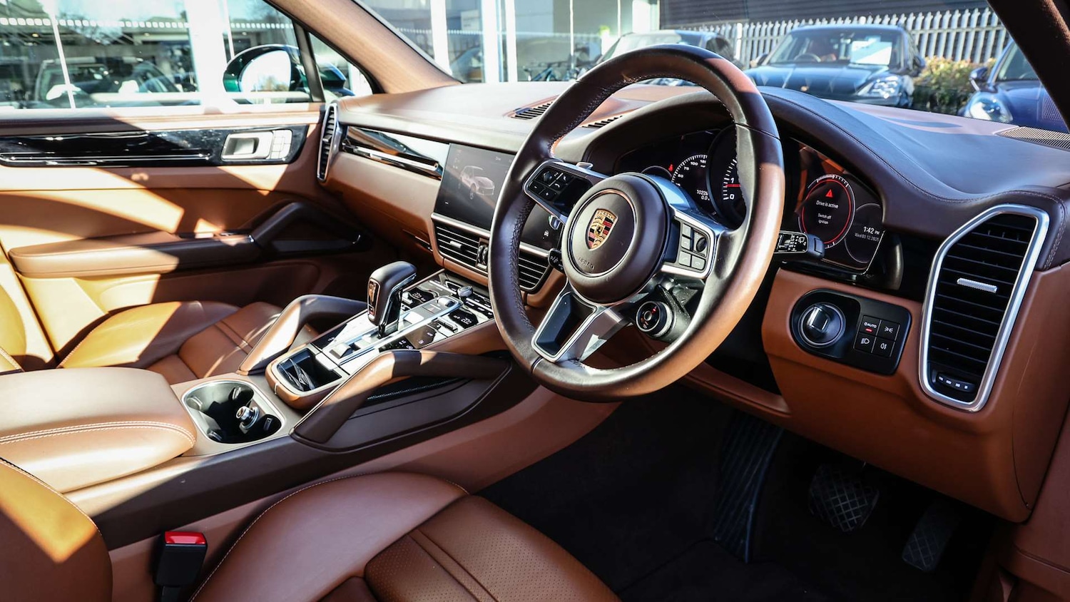 Used Porsche Cayenne 2023 for sale - 76774327: Photo 12