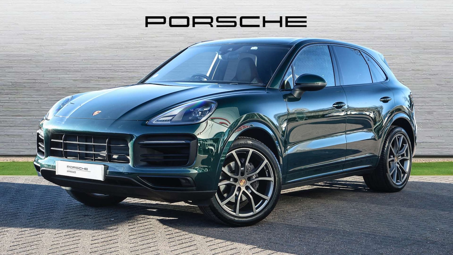 Used Porsche Cayenne 2023 for sale - 76774327: Photo 2