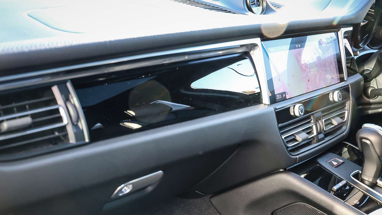 Used Porsche Macan 2024 for sale - 77068632: Photo 17