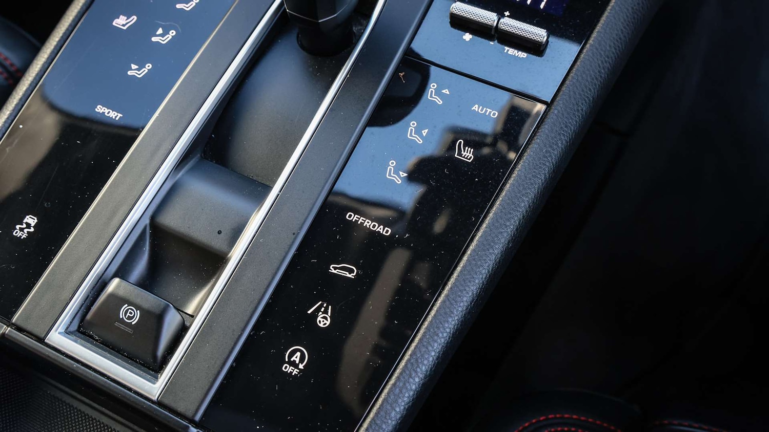 Used Porsche Macan 2021 for sale - 76902362: Photo 24