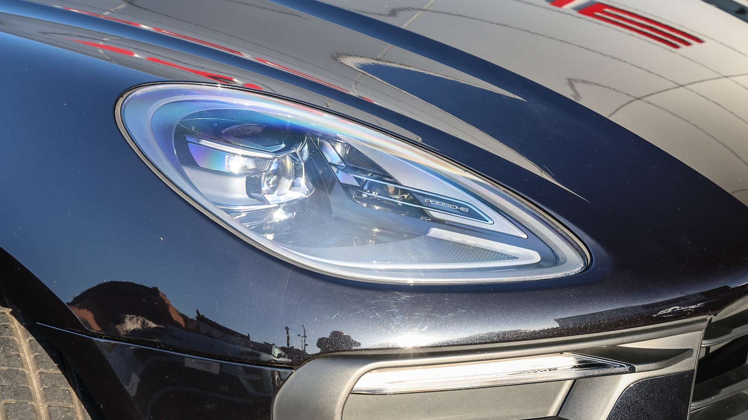 Used Porsche Macan 2021 for sale - 76902362: Photo 29