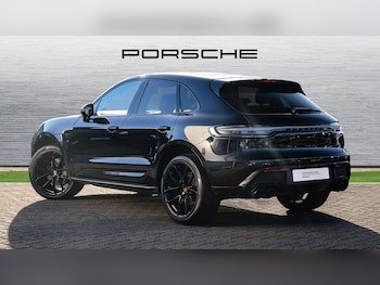 Used Porsche Macan 2021 for sale - 76902362: Photo