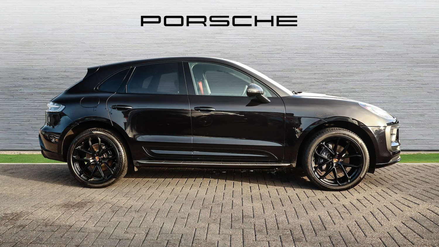 Used Porsche Macan 2021 for sale - 76902362: Photo 7