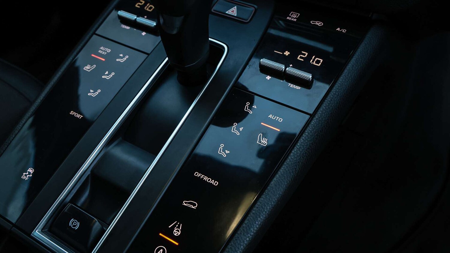 Used Porsche Macan 2021 for sale - 76501893: Photo 27