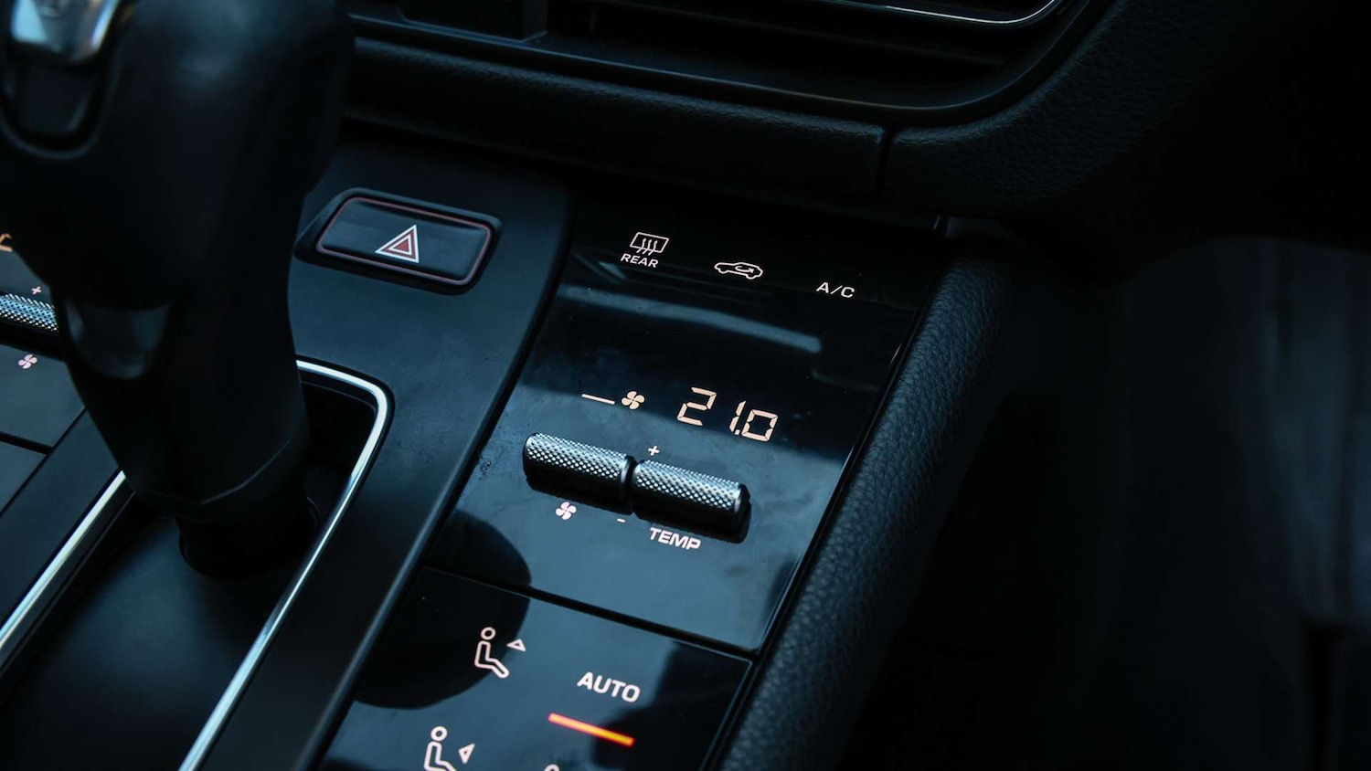 Used Porsche Macan 2021 for sale - 76501893: Photo 30