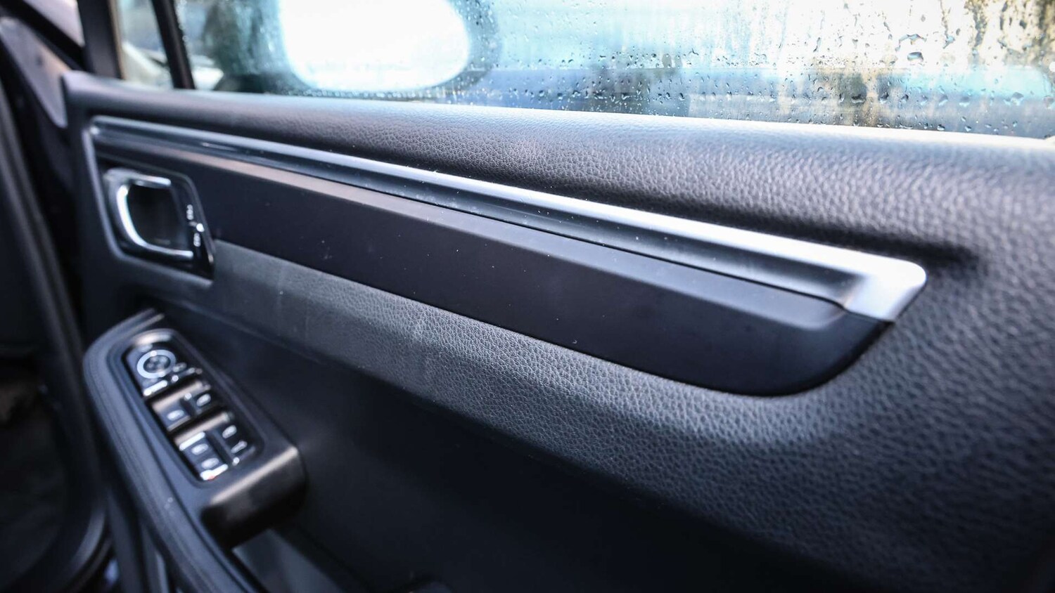 Used Porsche Macan 2021 for sale - 76501893: Photo 32