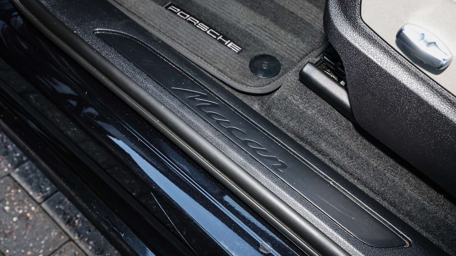 Used Porsche Macan 2021 for sale - 76501893: Photo 34