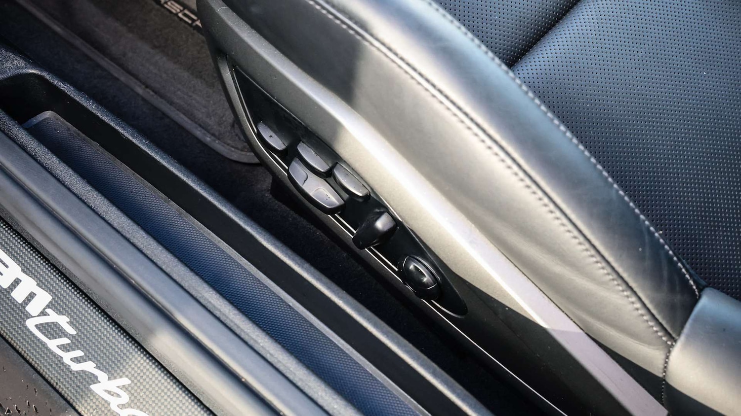 Used Porsche 911 2020 for sale - 77068528: Photo 17