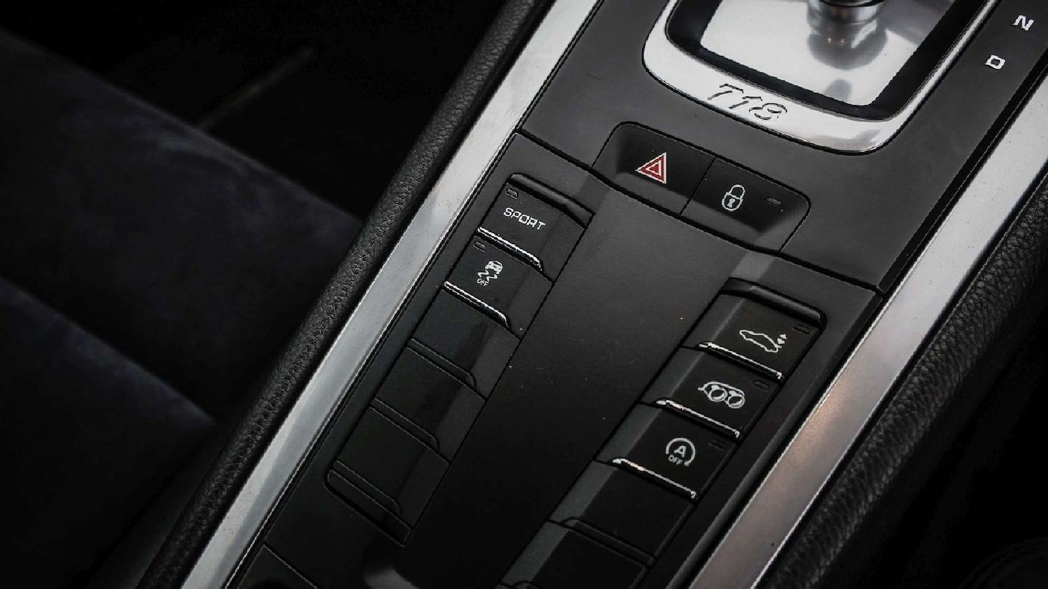 Used Porsche Cayman 2018 for sale - 77158578: Photo 24