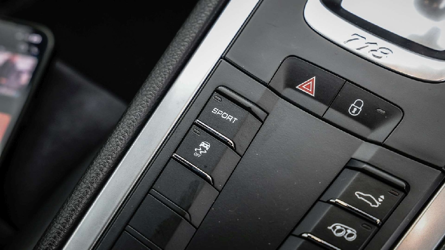 Used Porsche Cayman 2018 for sale - 77158578: Photo 33