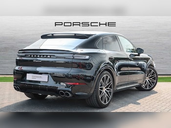 Used Porsche Cayenne 2025 for sale - 75260042: Photo