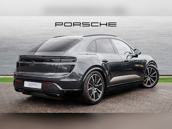 Used Porsche Macan 2024 for sale - 77615398: Photo