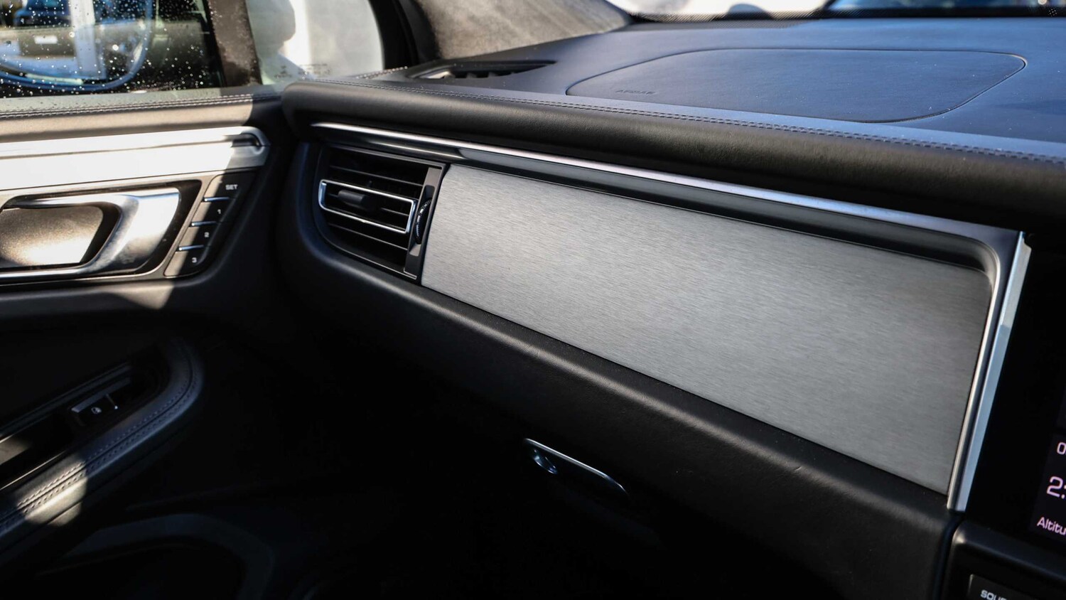 Used Porsche Macan for sale - 77068637: Photo 32