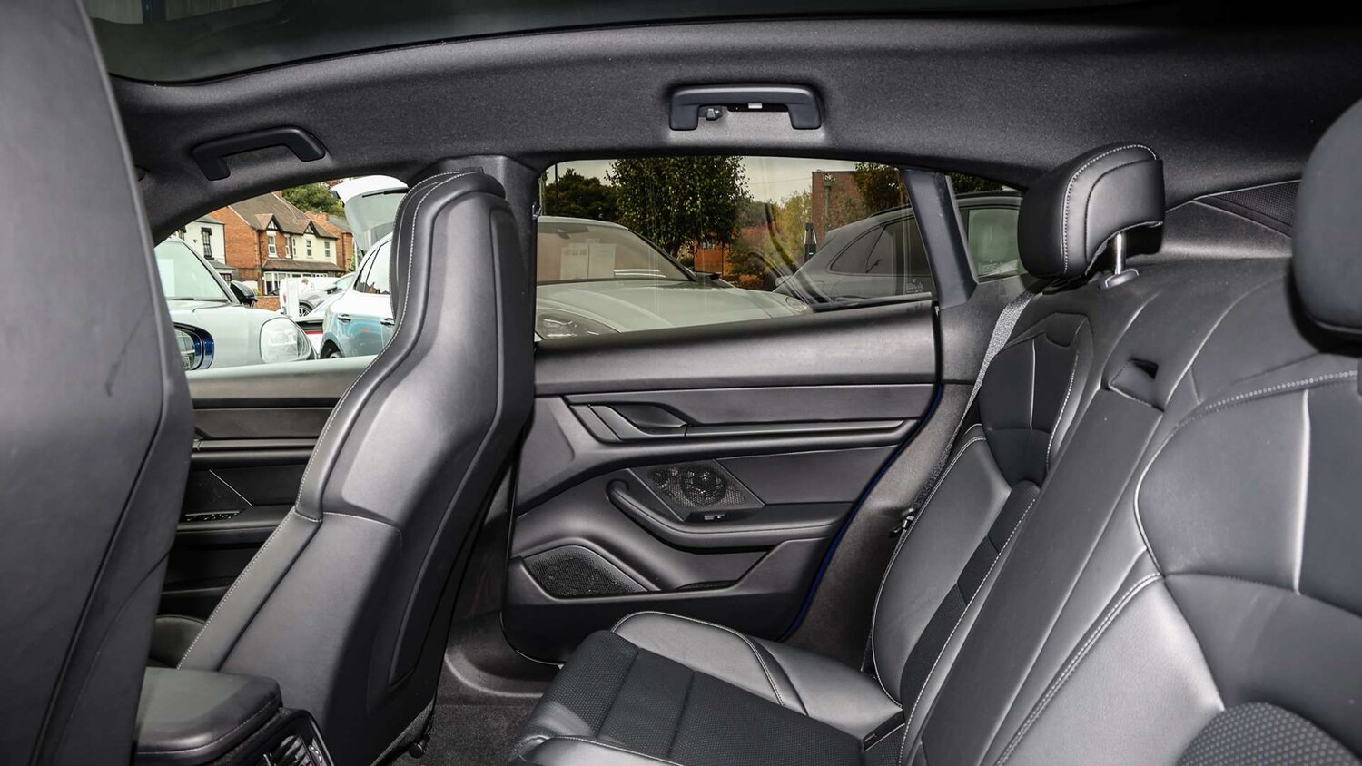 Used Porsche Taycan 2024 for sale - 76176906: Photo 15