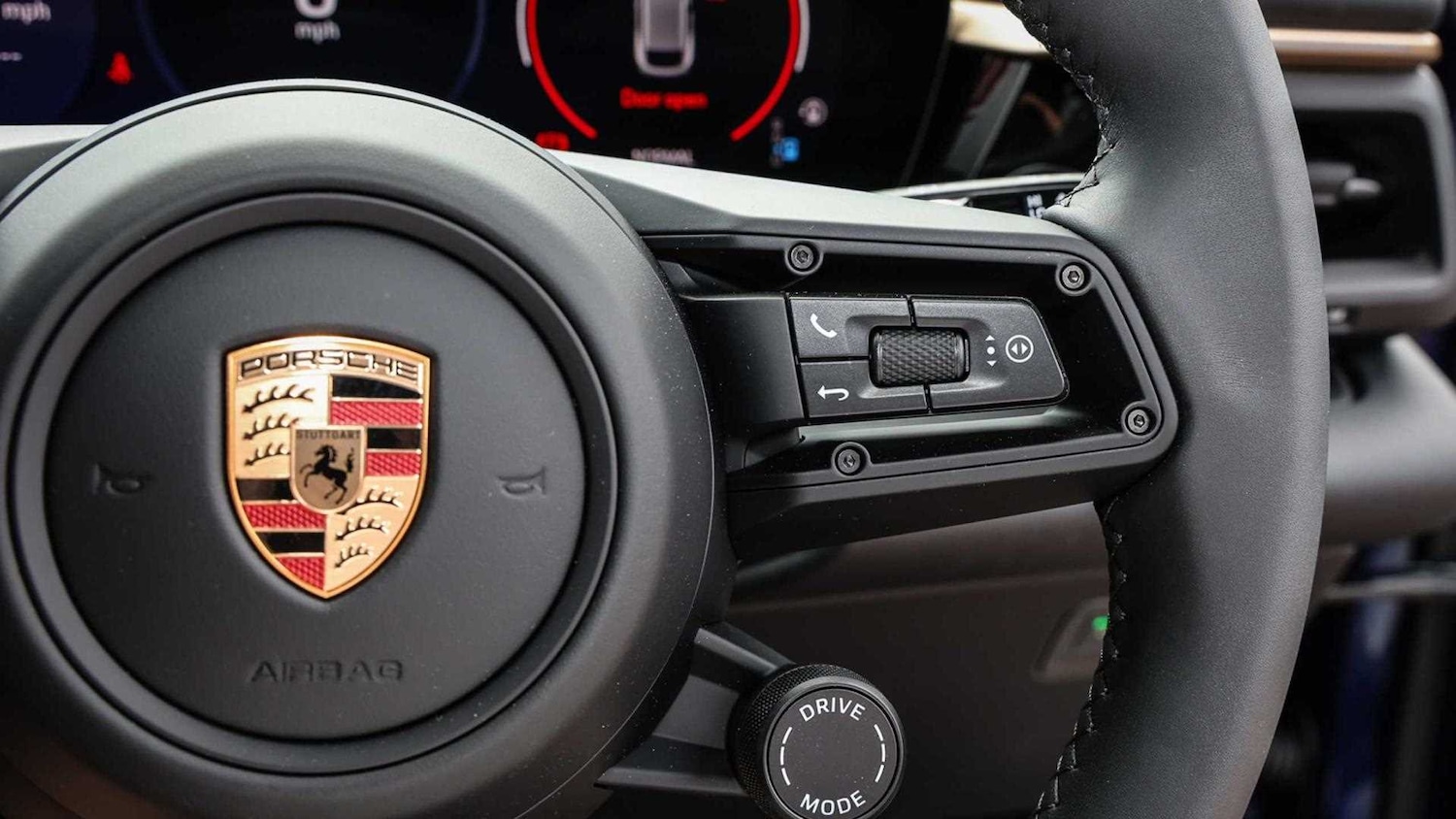 Used Porsche Macan 2025 for sale - 77233056: Photo 15