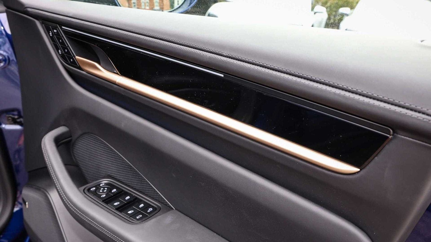 Used Porsche Macan 2025 for sale - 77233056: Photo 18