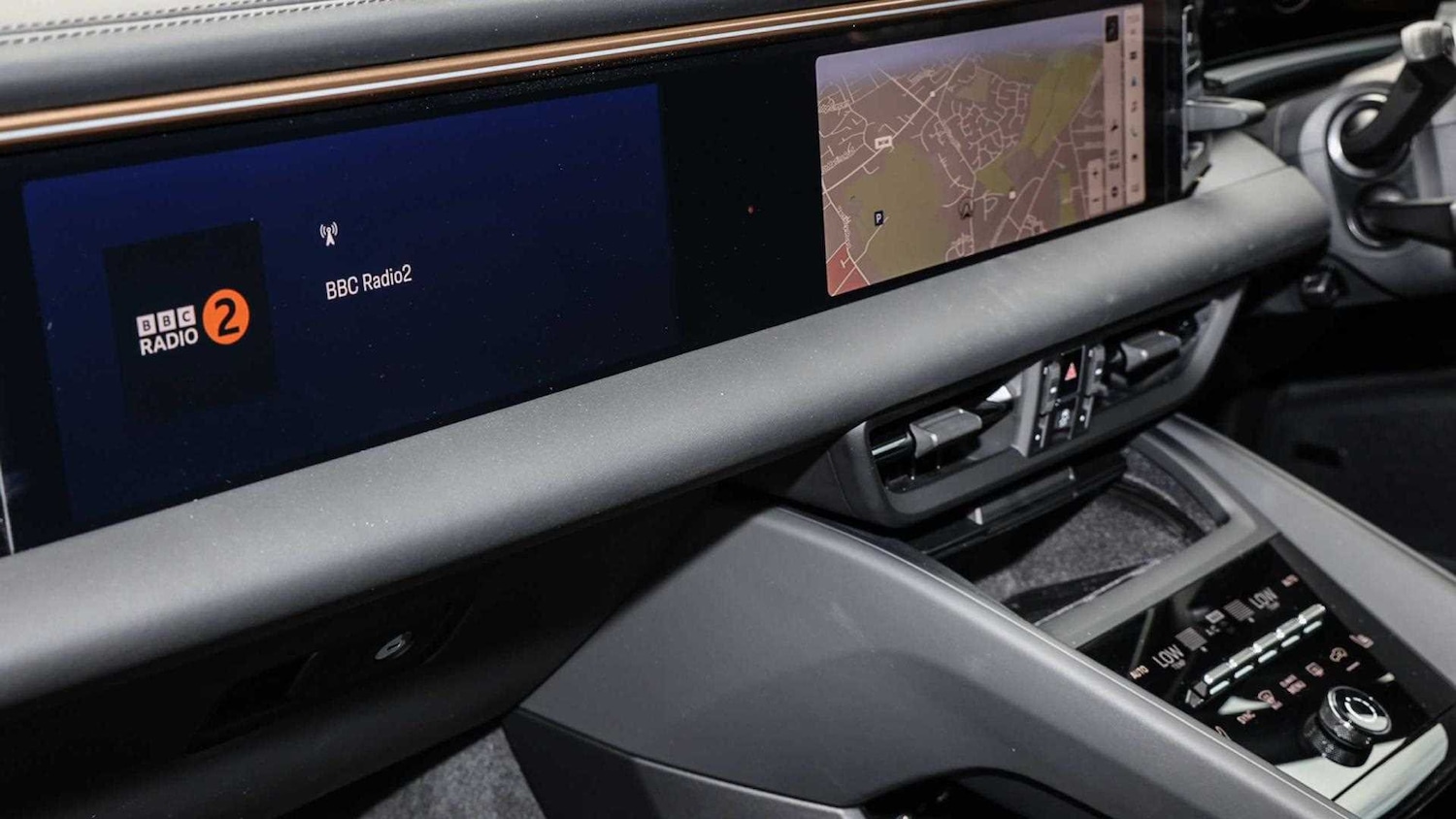 Used Porsche Macan 2025 for sale - 77233056: Photo 24