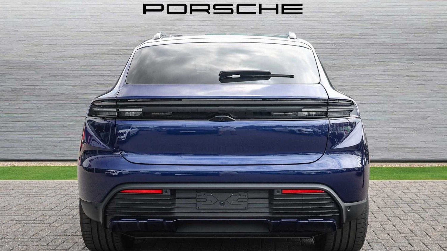 Used Porsche Macan 2025 for sale - 77233056: Photo 5