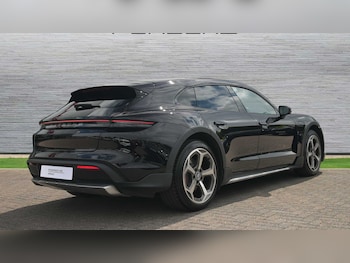 Used Porsche Taycan 2021 for sale - 78991178: Photo