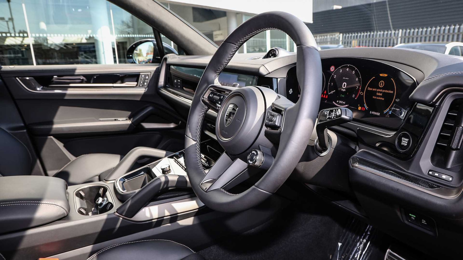 Used Porsche Cayenne 2025 for sale - 76075429: Photo 12