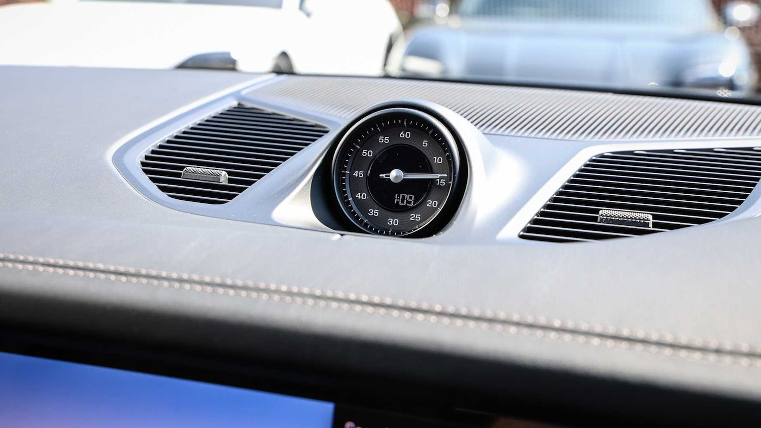 Used Porsche Cayenne 2025 for sale - 76075429: Photo 24