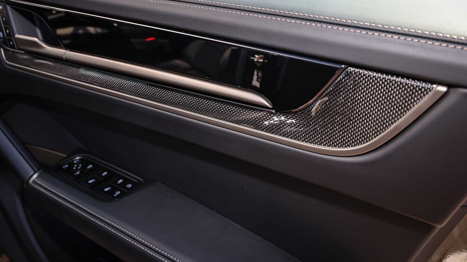 Used Porsche Cayenne 2025 for sale - 76075429: Photo 32