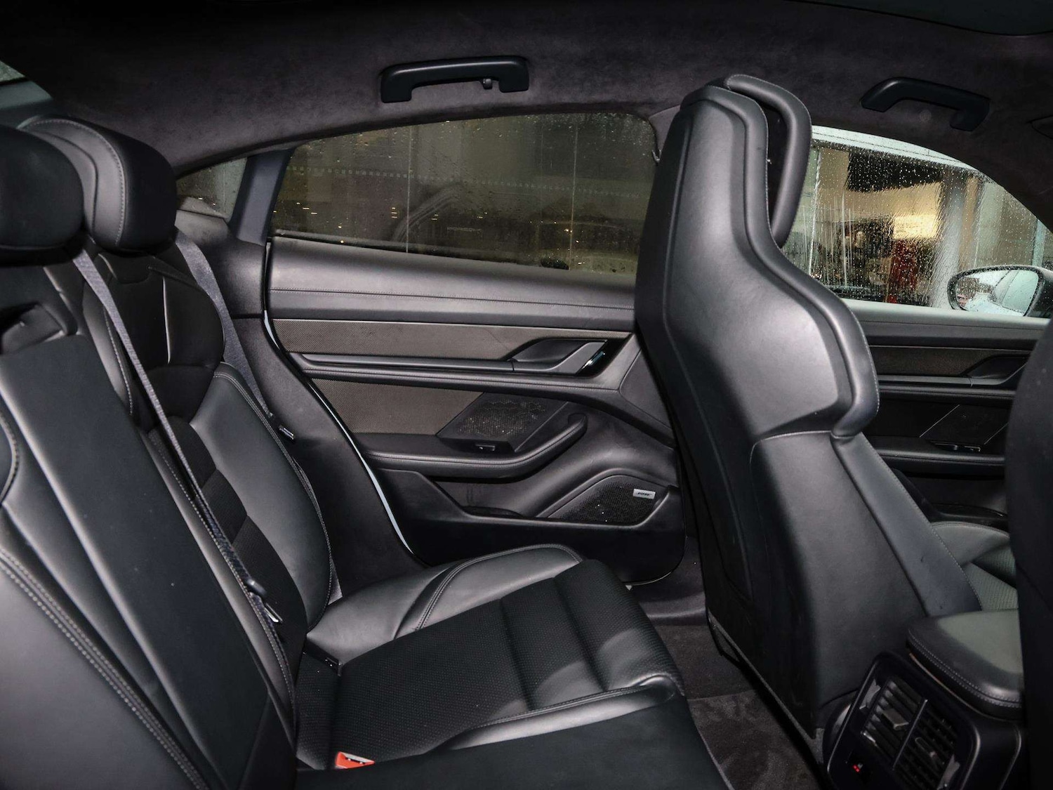 Used Porsche Taycan 2020 for sale - 77219514: Photo 16