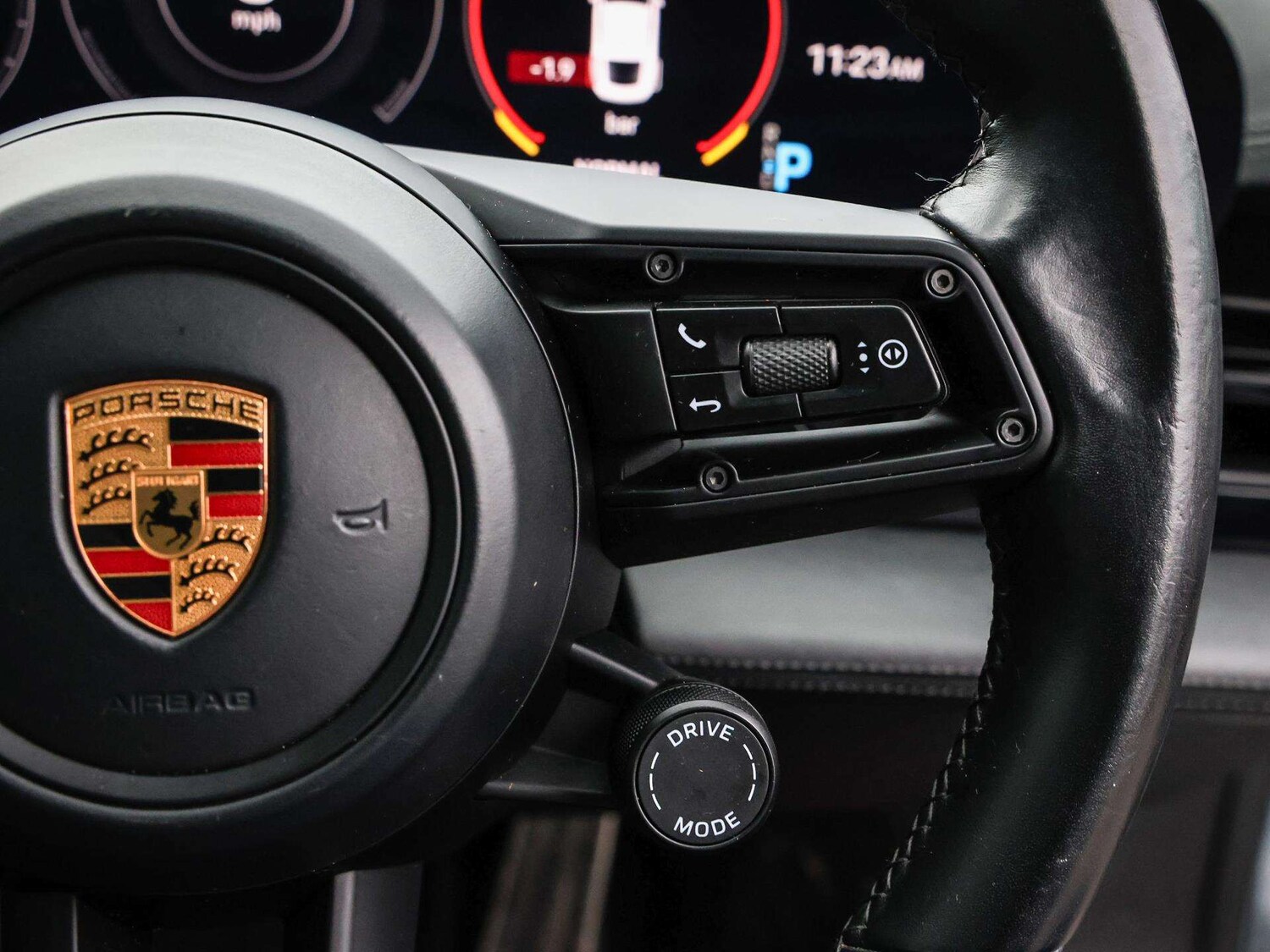 Used Porsche Taycan 2020 for sale - 77219514: Photo 31