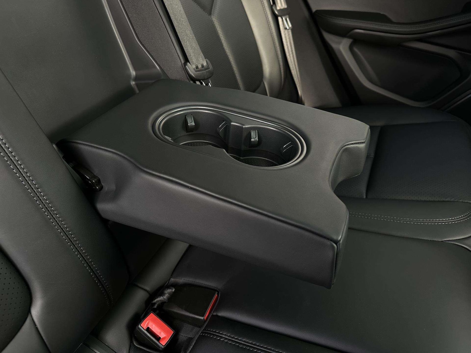 Used Porsche Macan 2025 for sale - 77257336: Photo 14