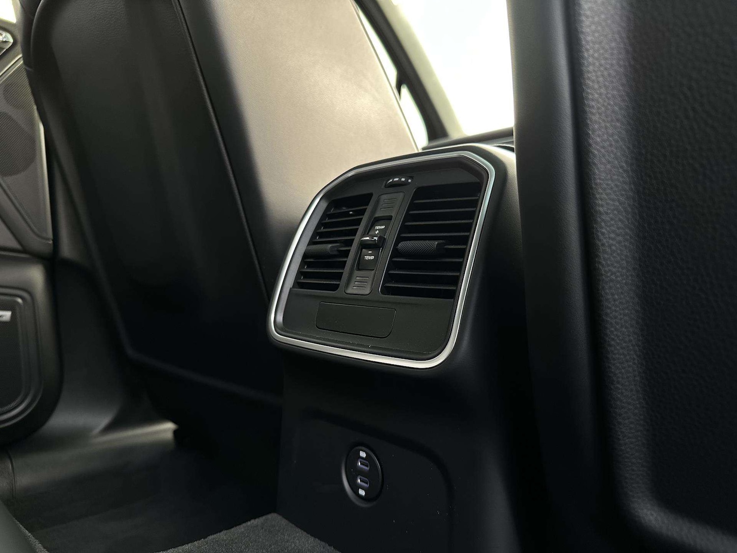 Used Porsche Macan 2025 for sale - 77257336: Photo 15