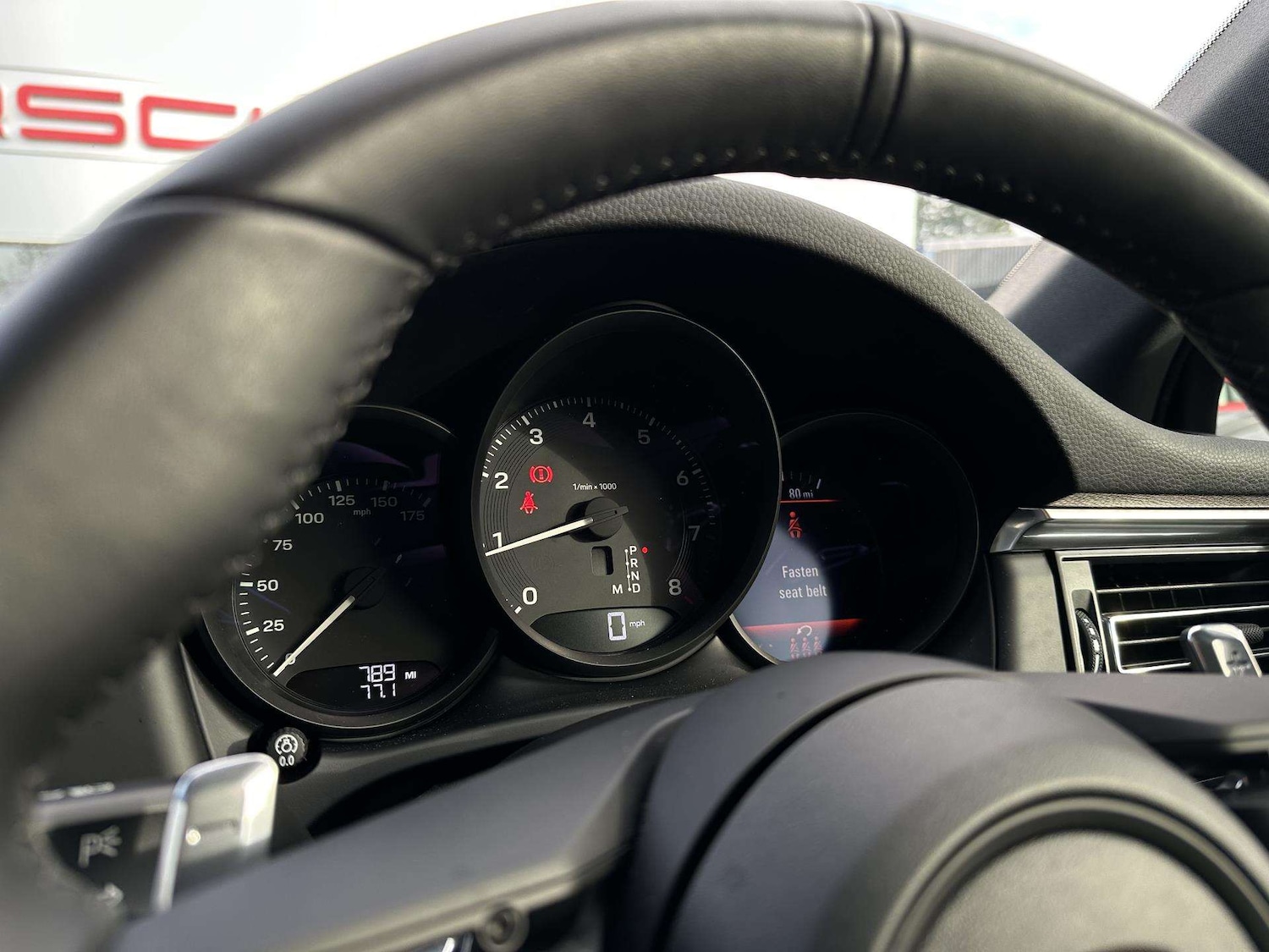 Used Porsche Macan 2025 for sale - 77257336: Photo 18