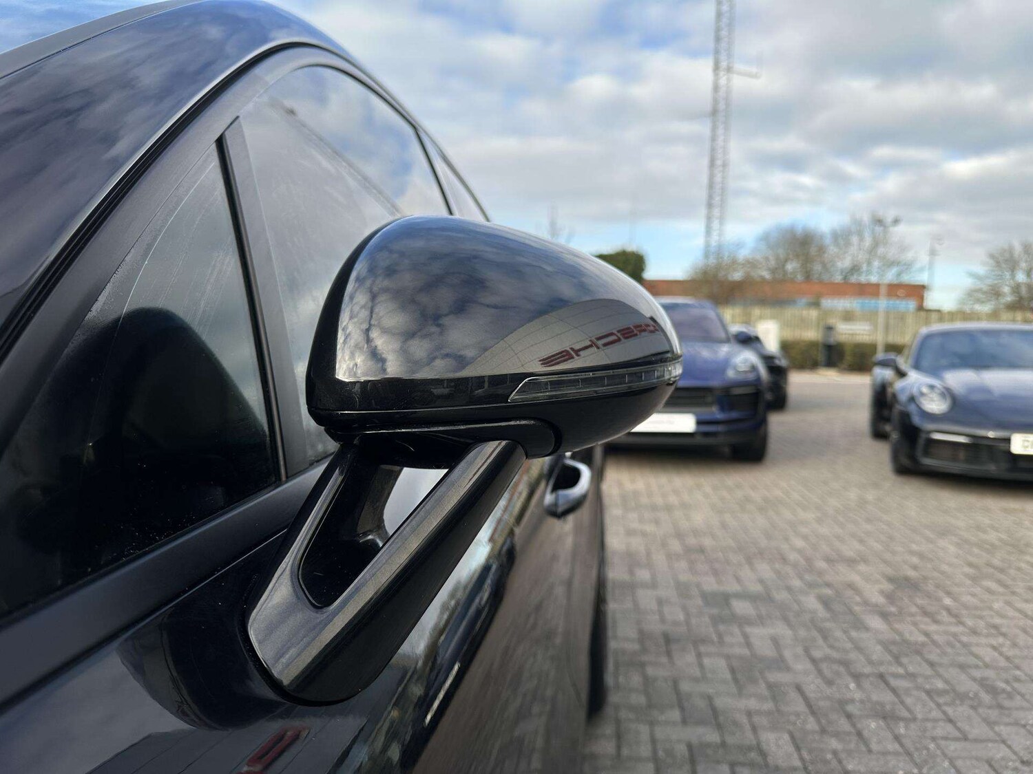 Used Porsche Macan 2025 for sale - 77257336: Photo 25