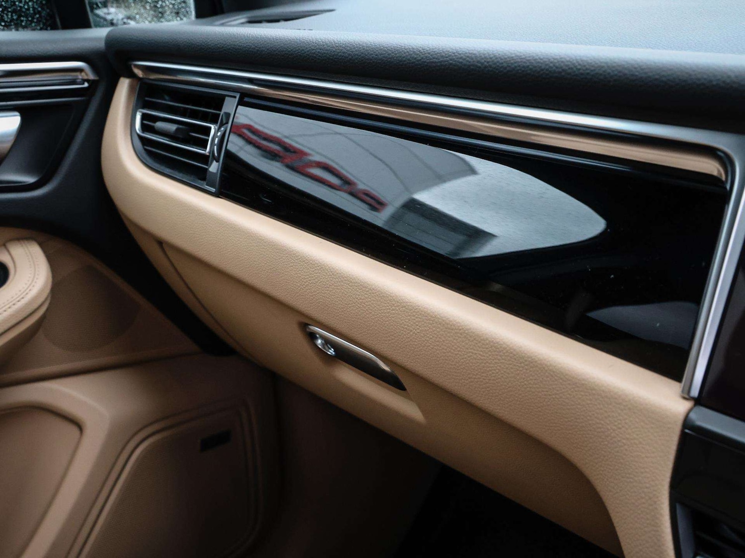 Used Porsche Macan 2025 for sale - 77257336: Photo 31