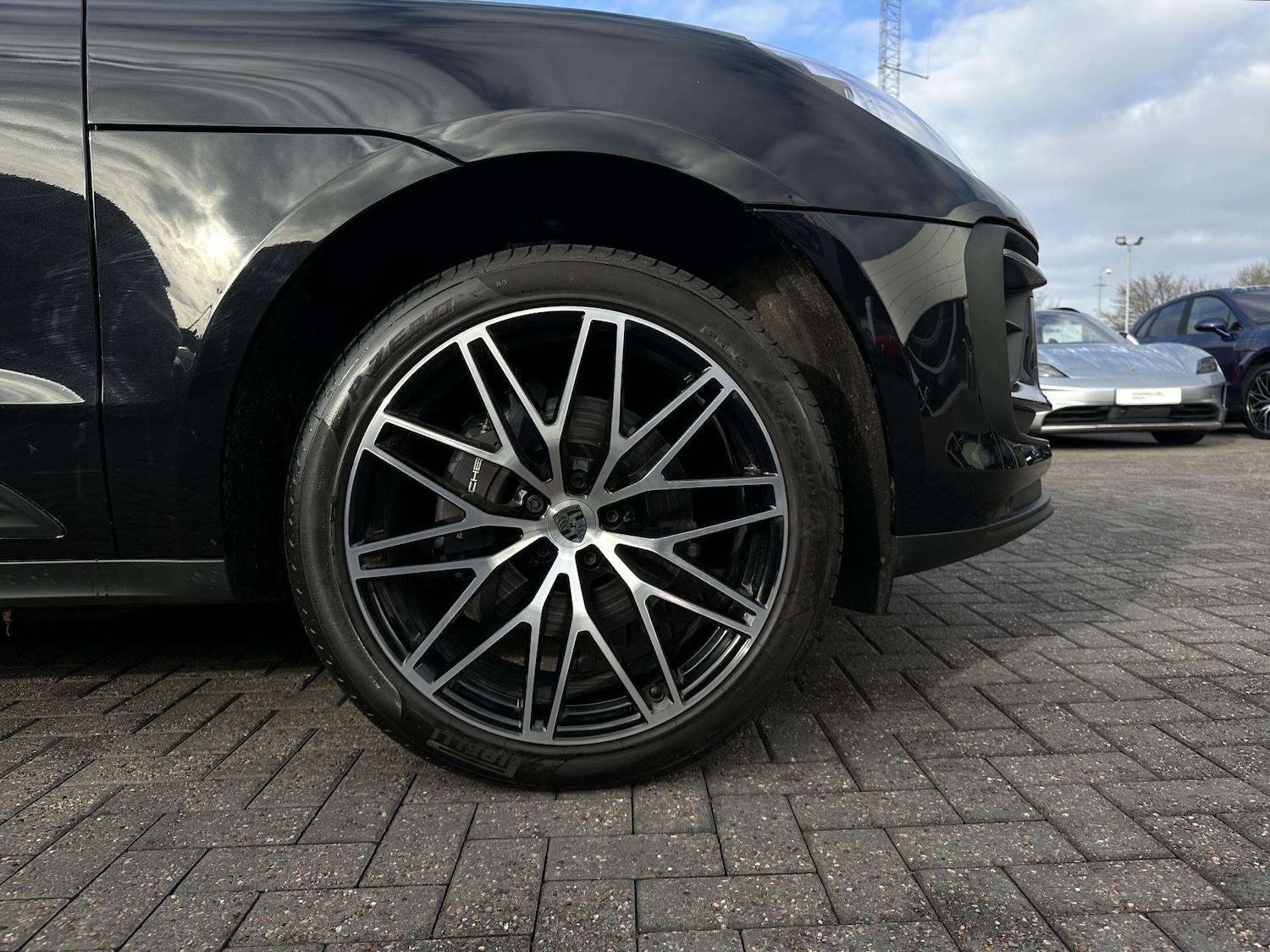 Used Porsche Macan 2025 for sale - 77257336: Photo 6