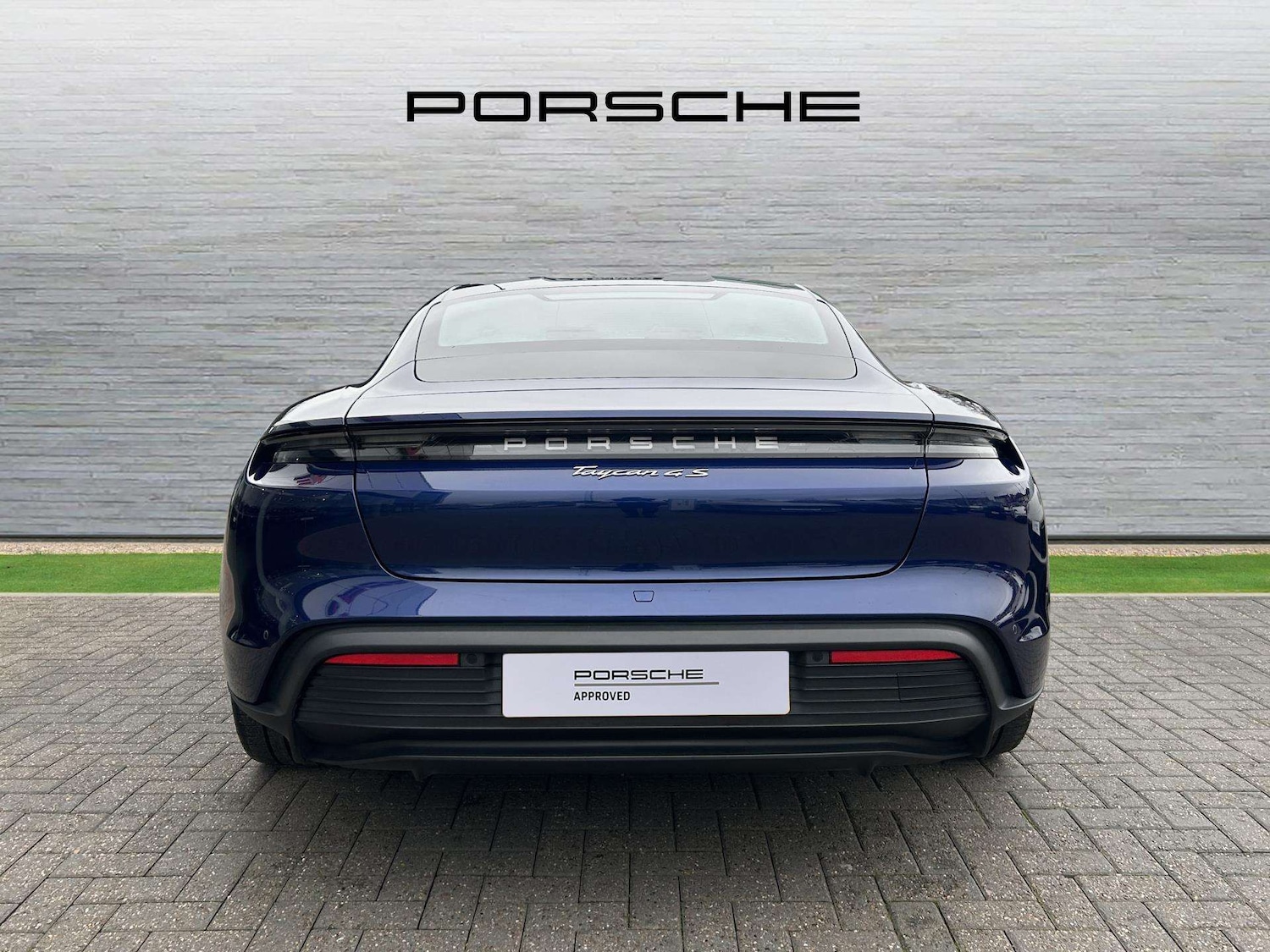 Used Porsche Taycan 2022 for sale - 77472576: Photo 10