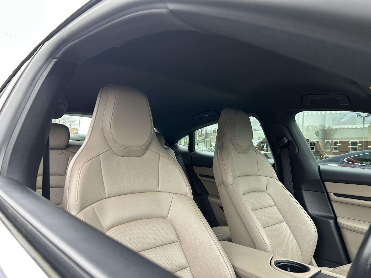 Used Porsche Taycan 2022 for sale - 77472576: Photo 13