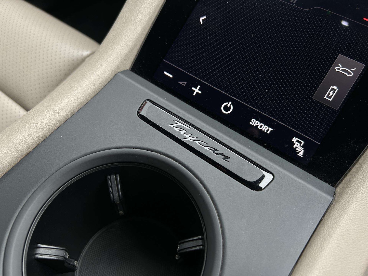 Used Porsche Taycan 2022 for sale - 77472576: Photo 20