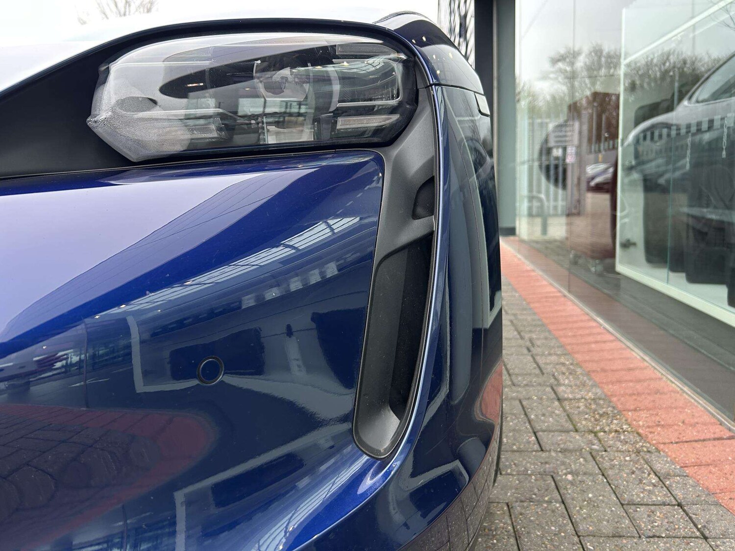 Used Porsche Taycan 2022 for sale - 77472576: Photo 32