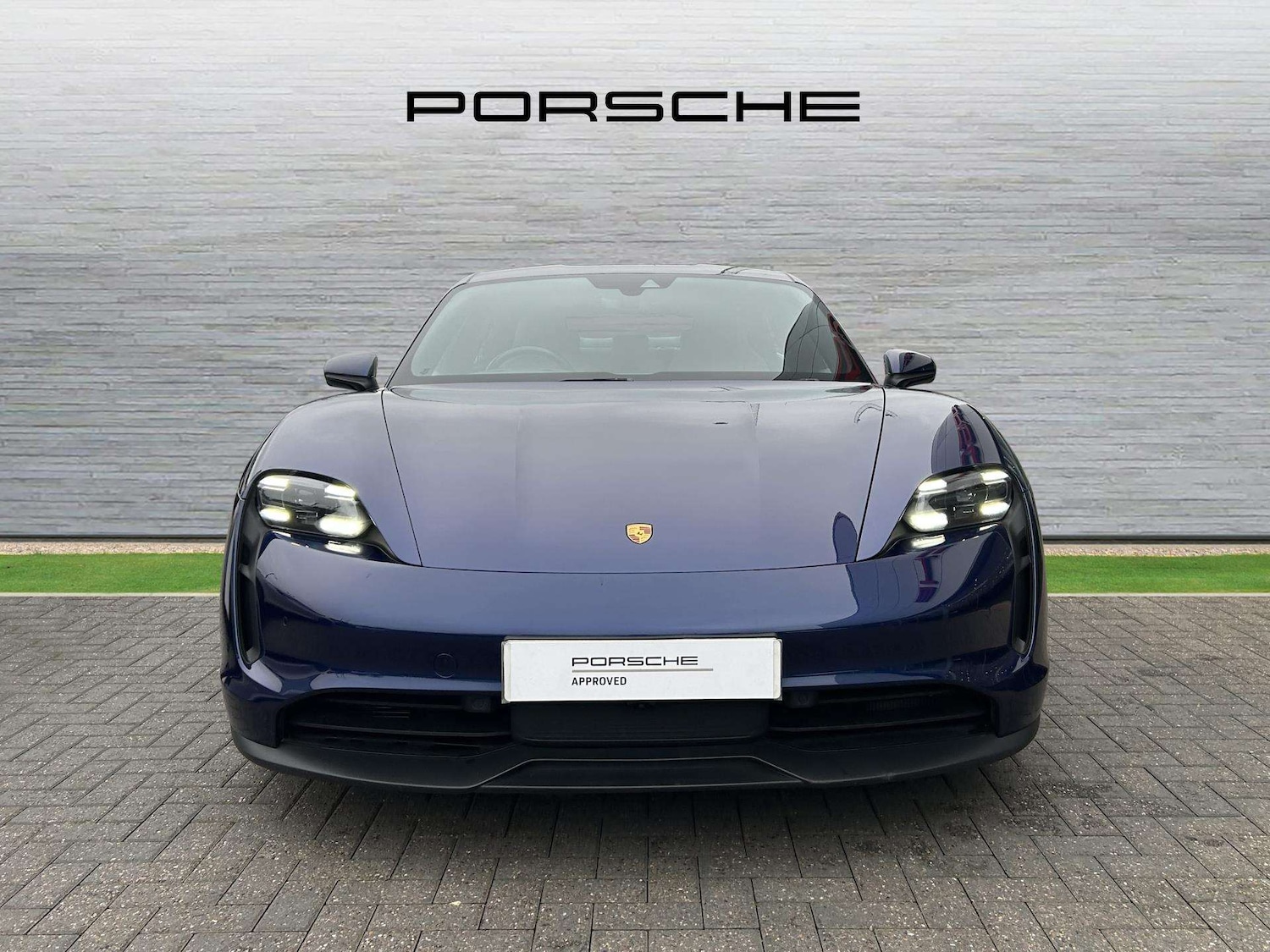 Used Porsche Taycan 2022 for sale - 77472576: Photo 9