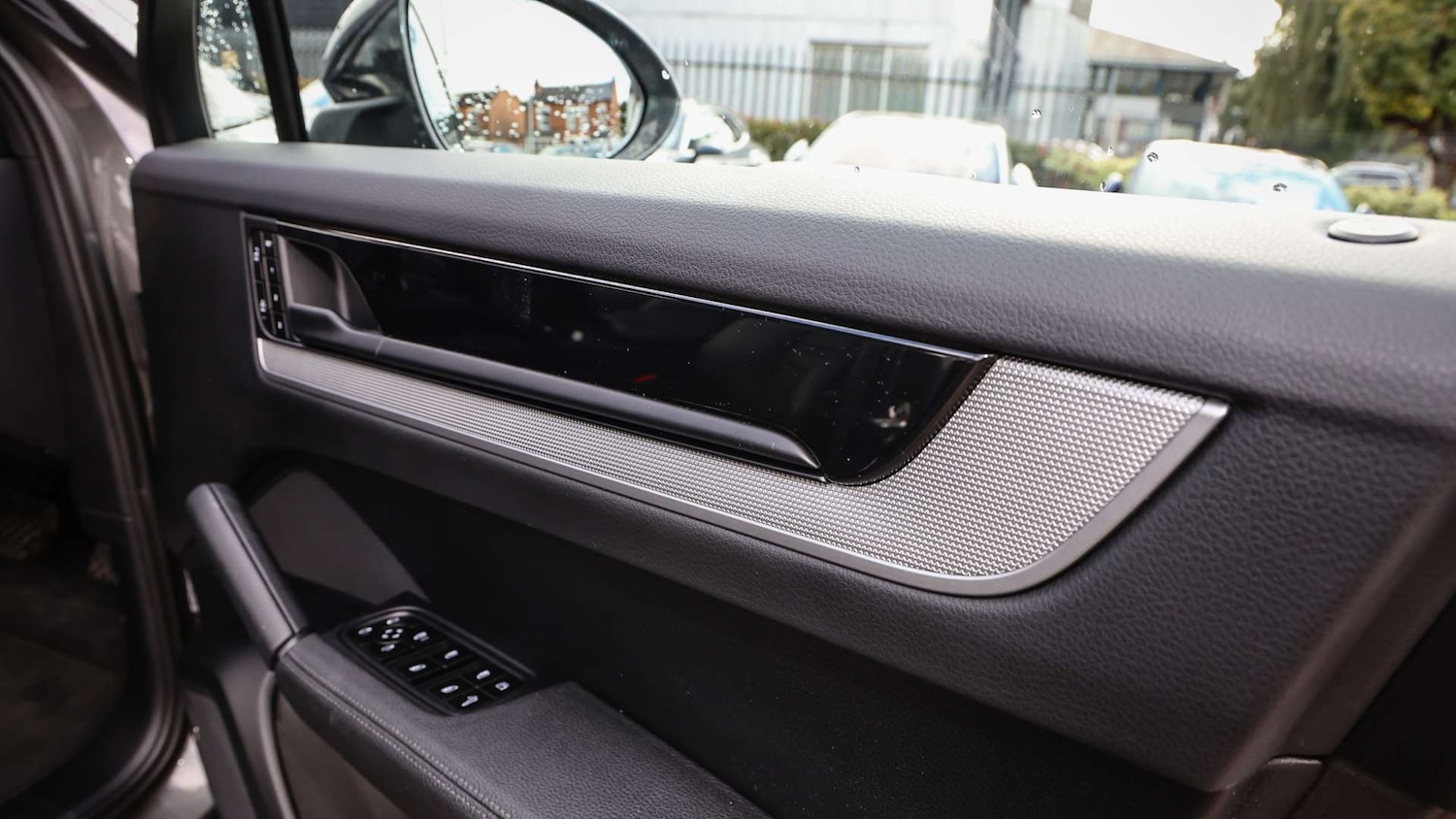 Used Porsche Cayenne 2024 for sale - 76329192: Photo 21