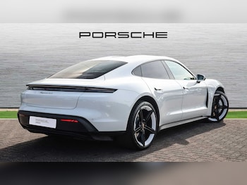 Used Porsche Taycan 2021 for sale - 75452900: Photo