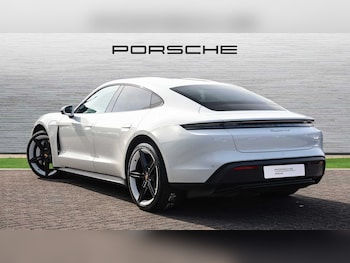 Used Porsche Taycan 2021 for sale - 75452900: Photo