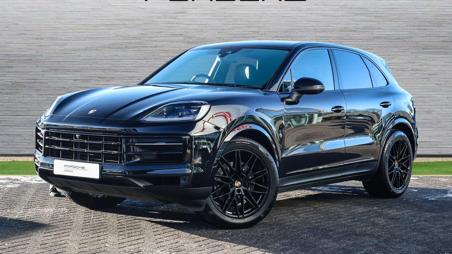 Used Porsche Cayenne 2024 for sale - 77219608: Photo 2