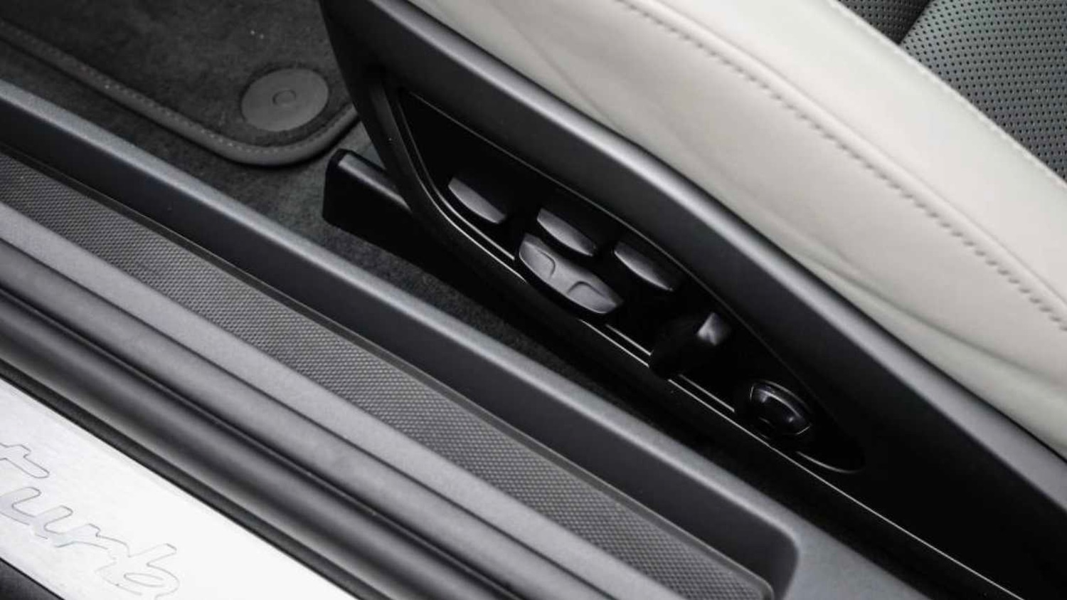 Used Porsche 911 2020 for sale - 77628201: Photo 29