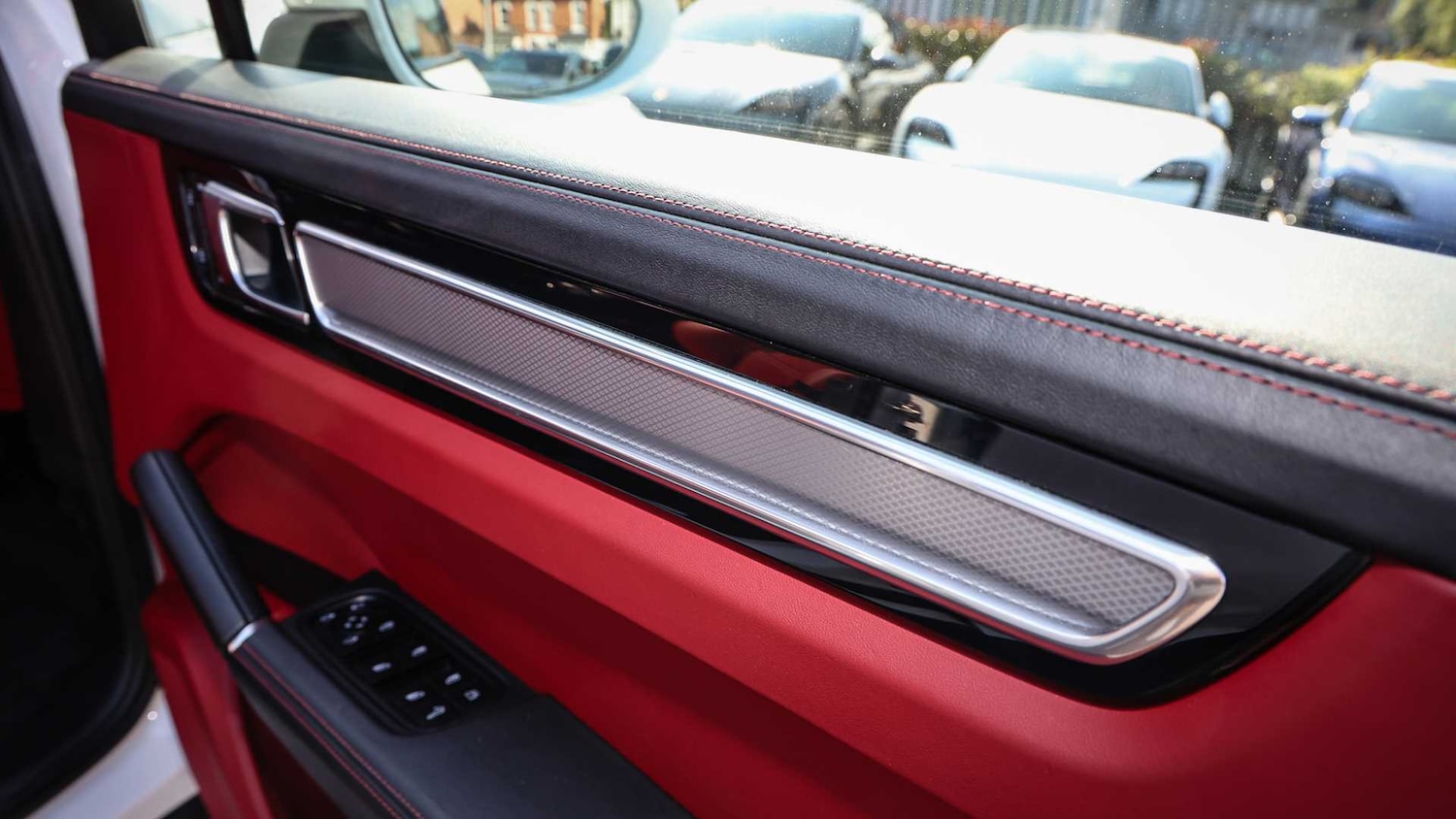 Used Porsche Cayenne 2023 for sale - 77032213: Photo 29