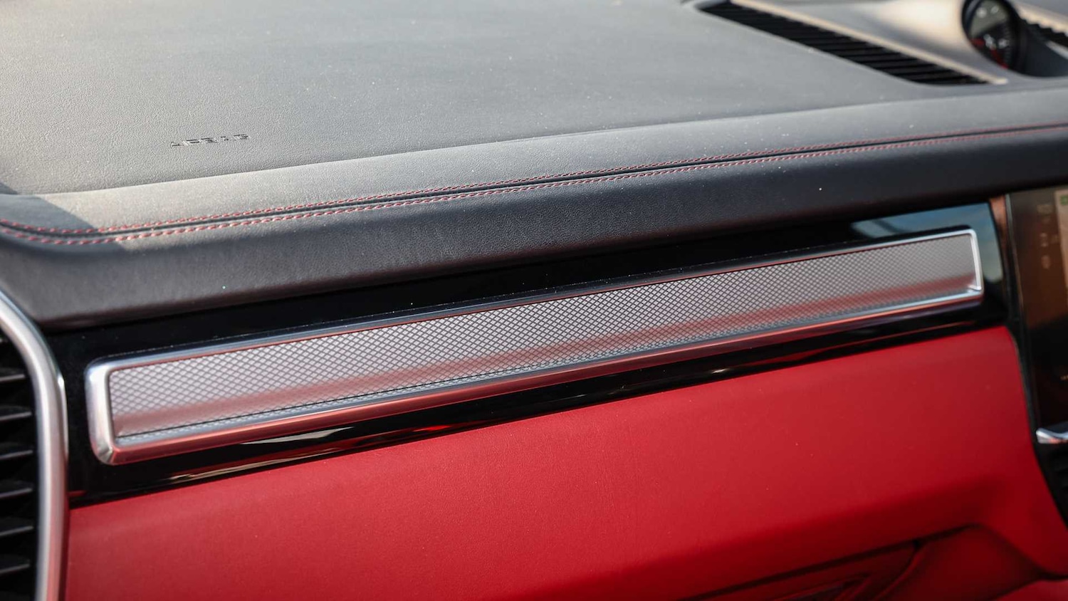 Used Porsche Cayenne 2023 for sale - 77032213: Photo 31