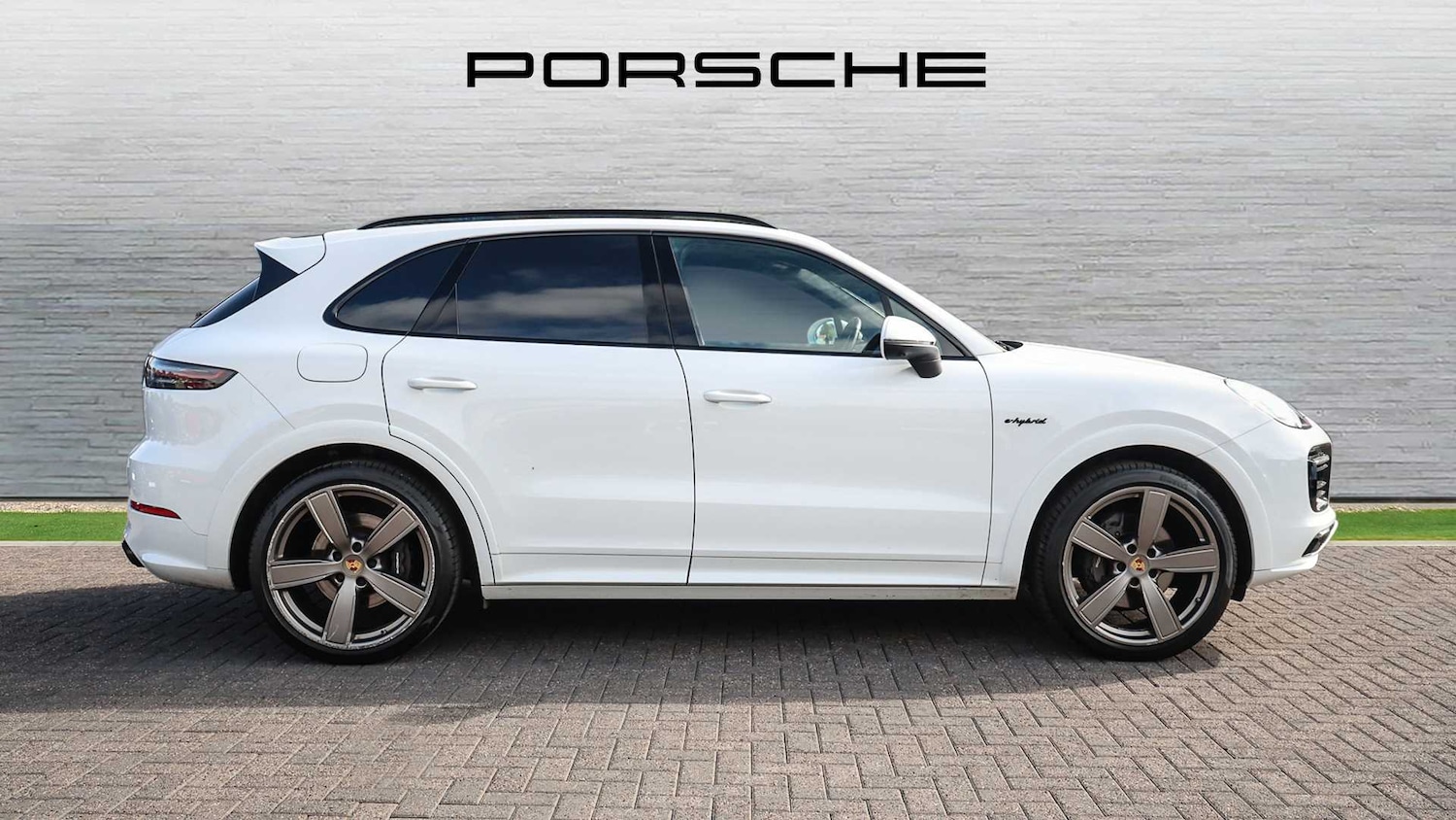 Used Porsche Cayenne 2023 for sale - 77032213: Photo 7