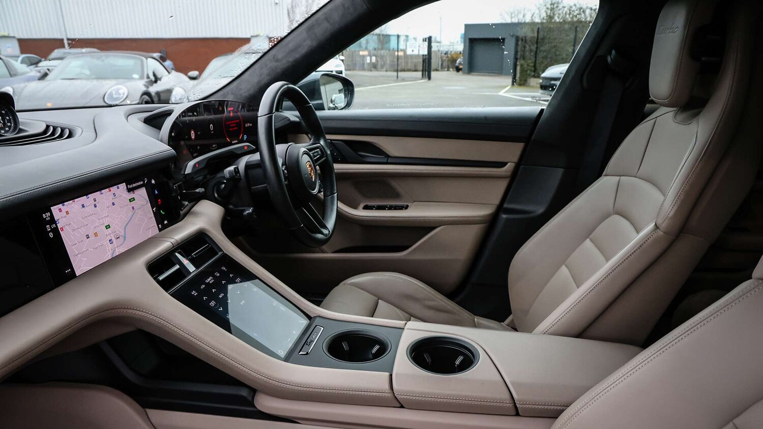 Used Porsche Taycan 2022 for sale - 77389766: Photo 13